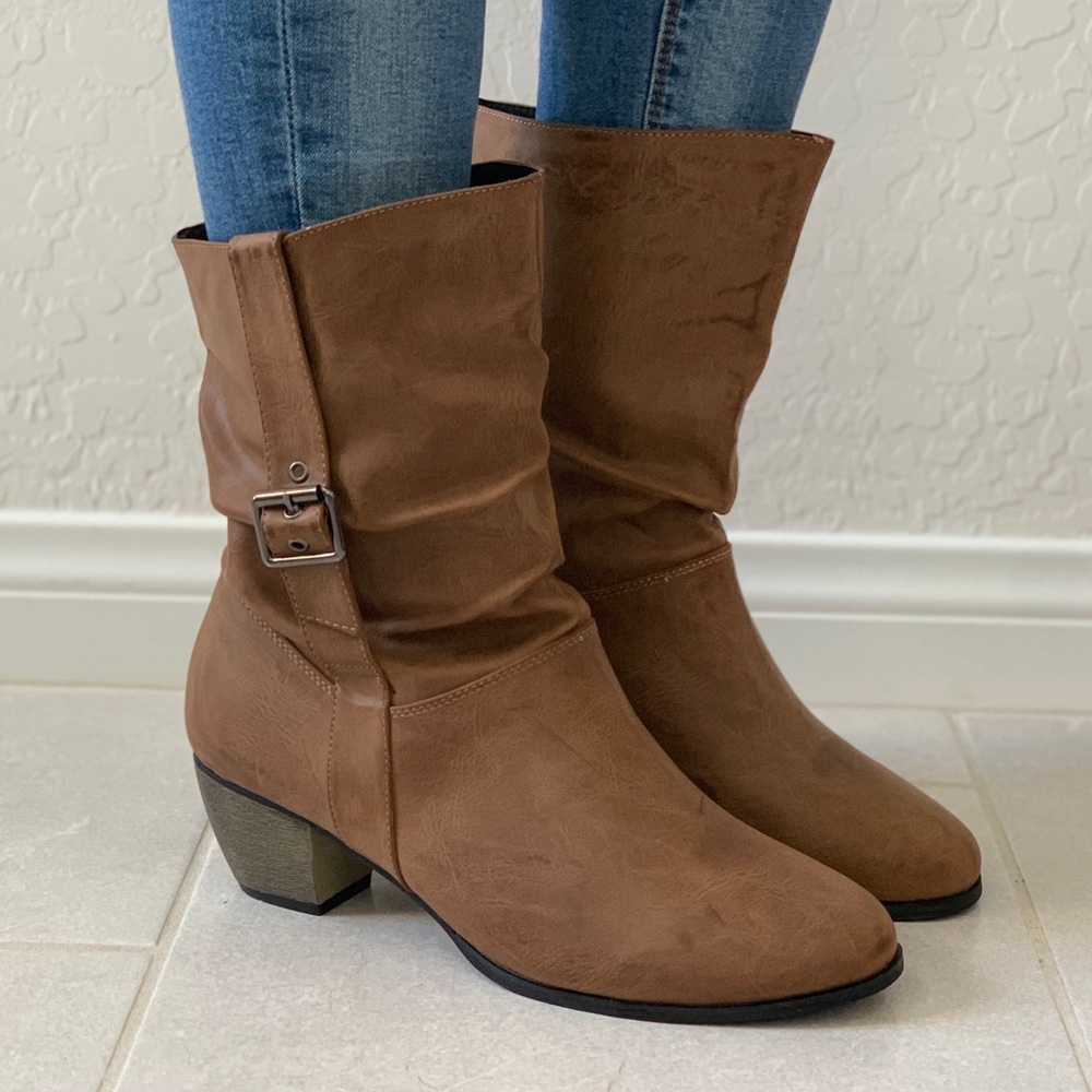 NIB Distressed Sand Low Heel Slouch Chic Boots - Picture 7 of 8